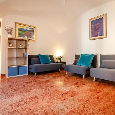 Apartment Fantuzzi *